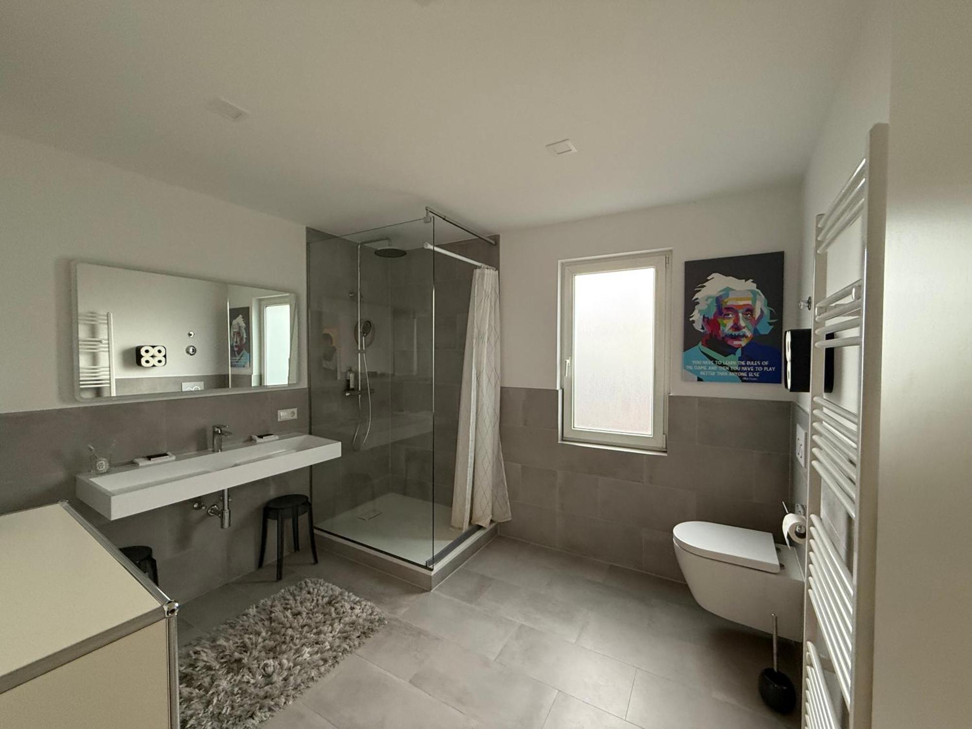 Stylisches Apartment Mit Grossem Tageslichbad Am Marktplatz Leonberg Buitenkant foto